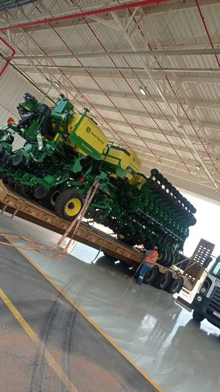 Transportadora de maquinas agricolas